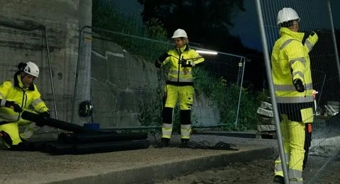 Safety Jacket Maintenance Tips to Extend Durability and Performance