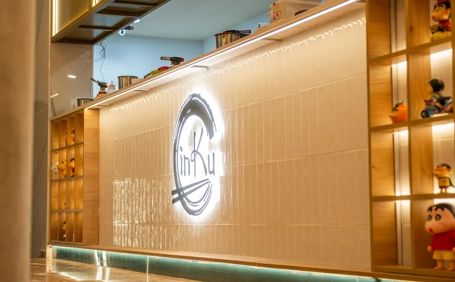 De oficina a buffet de sushi: 7 decisiones de diseño (muy copiables) del caso Inku Sushi en Onda