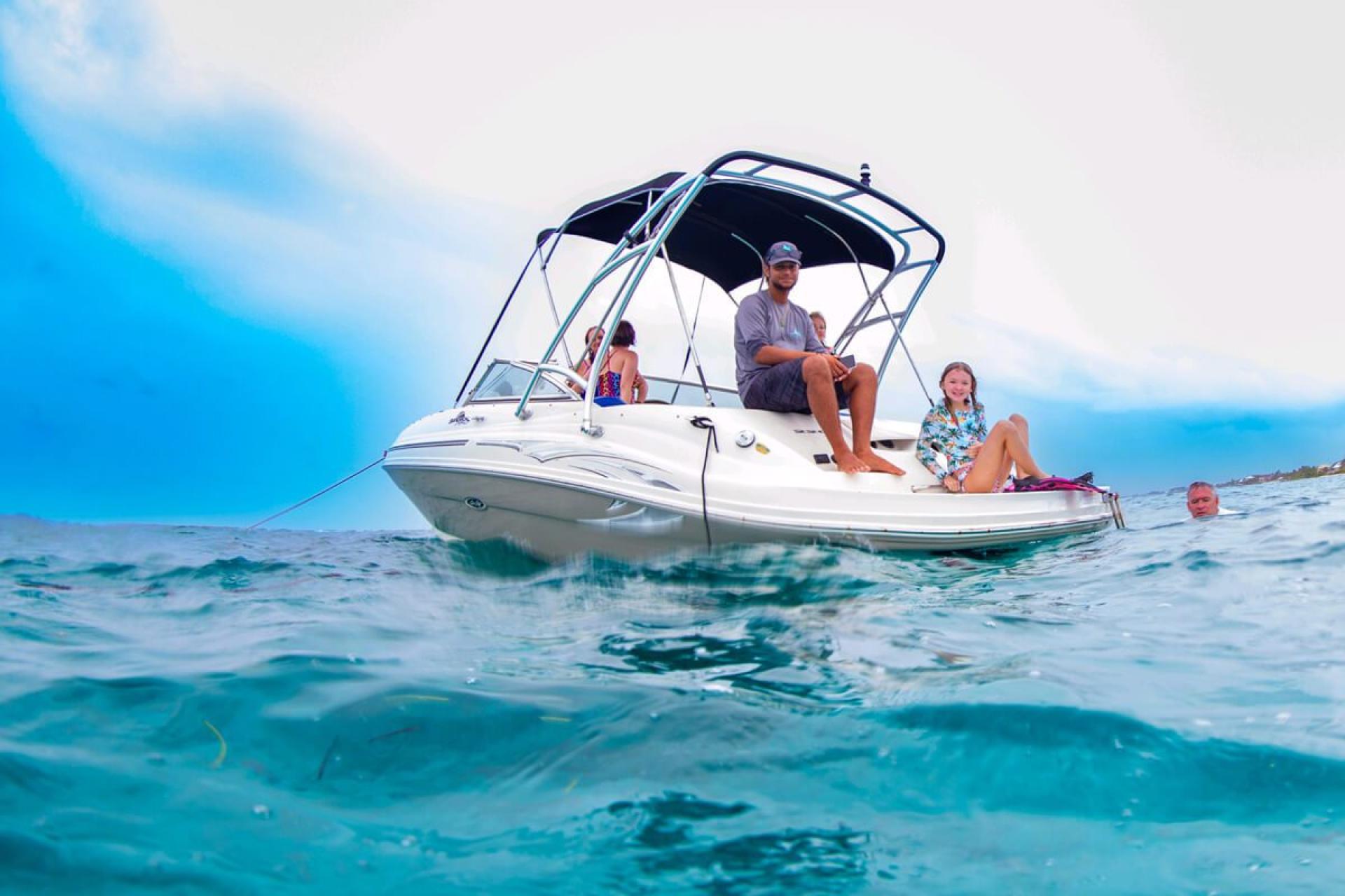 A Tranquil Coastal Escape in the Cayman Islands
