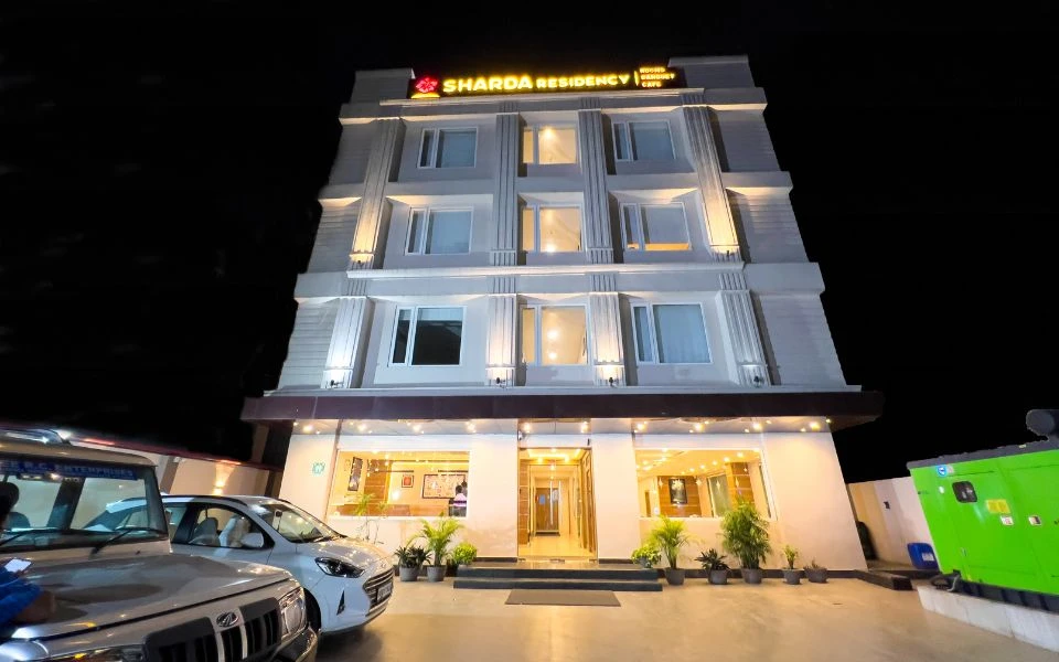 3 Star Hotel in Patna – Premium Comfort at Sharda Residency