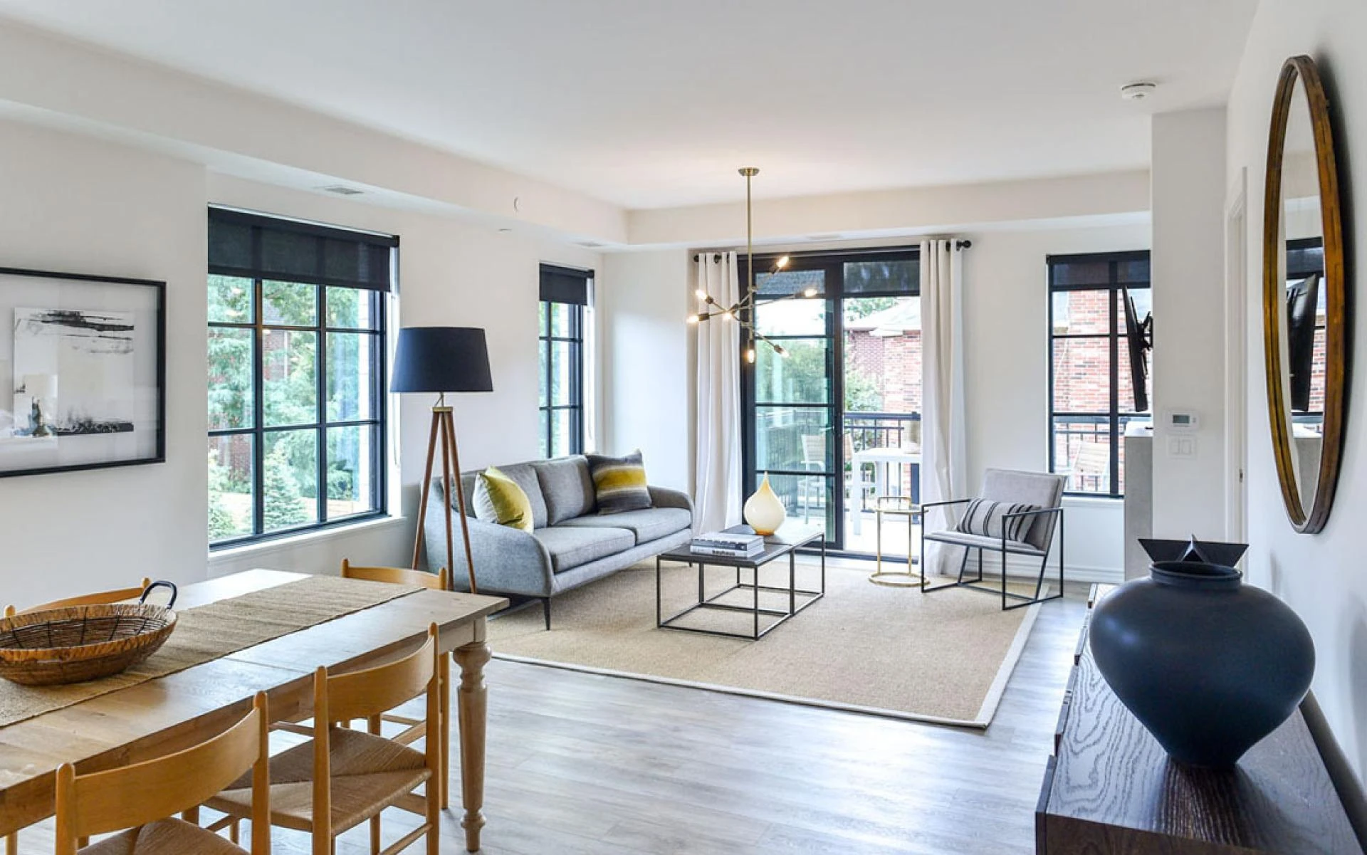 Discover comfortable and modern apartments for rent in Toronto