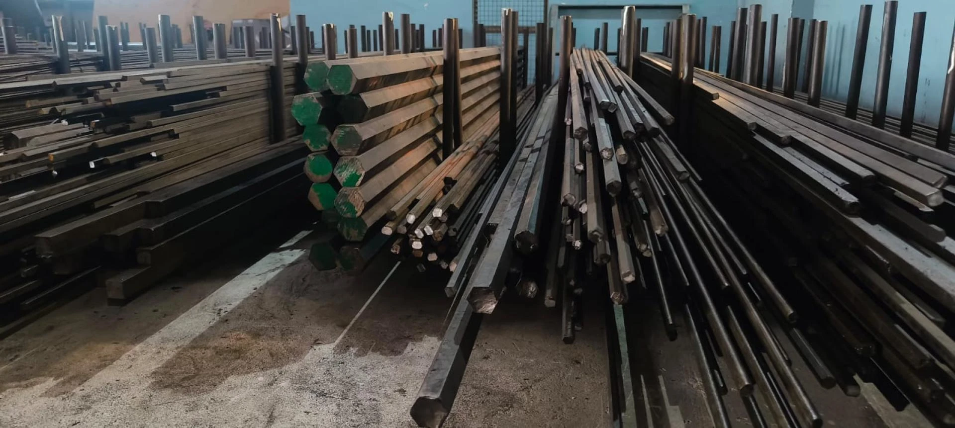 Precision Engineering: The Essential Guide to Hexagonal Bright Bars