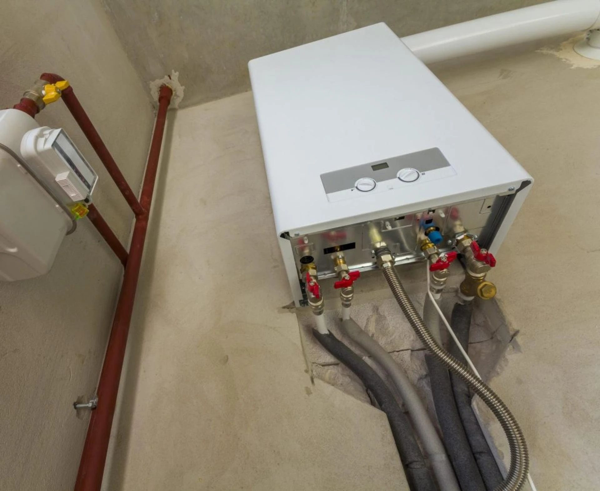 Stay Warm All Winter: Choosing the Right Room Heater & Floor Heating Systems