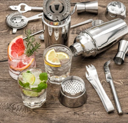 Why Bulk Cocktail Mixers Gift Sets Work for Corporate Gifting
