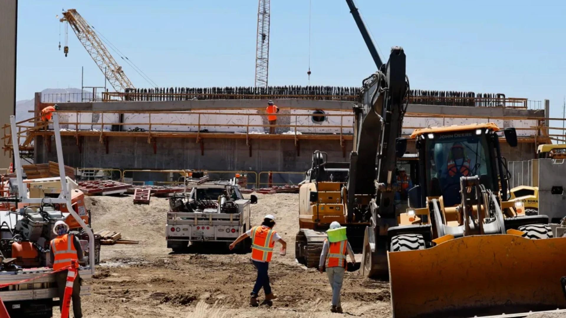 Why Crane Certification Pays Off in Construction Jobs