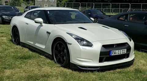 Nissan GTR Rental Dubai