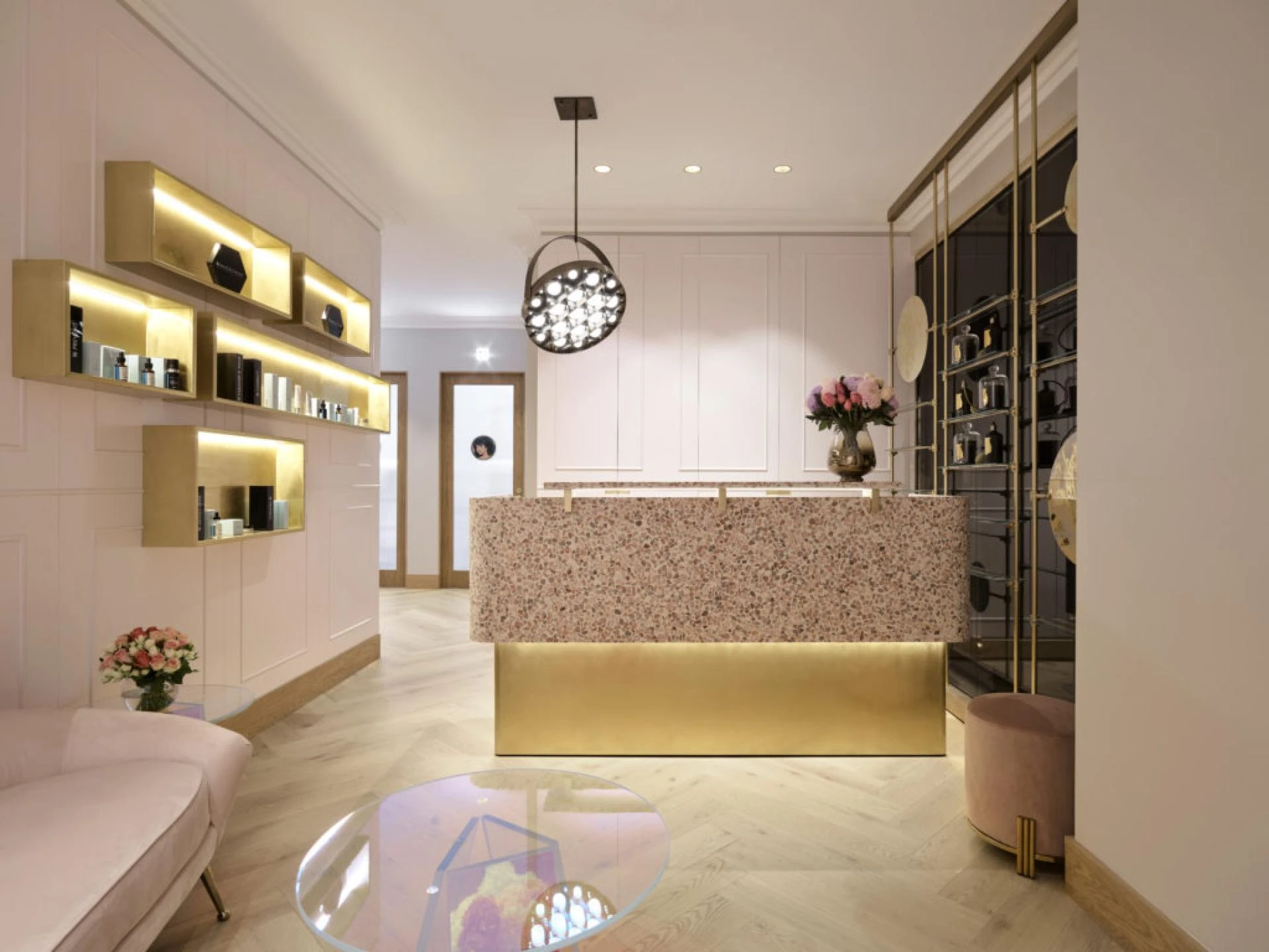 What Makes Cosmetic and Skin Clinics in Sydney So Popular Today