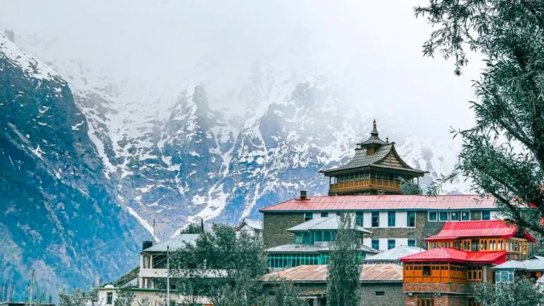 Snow Time in Manali: Best Snowfall Season & Winter Travel Guide