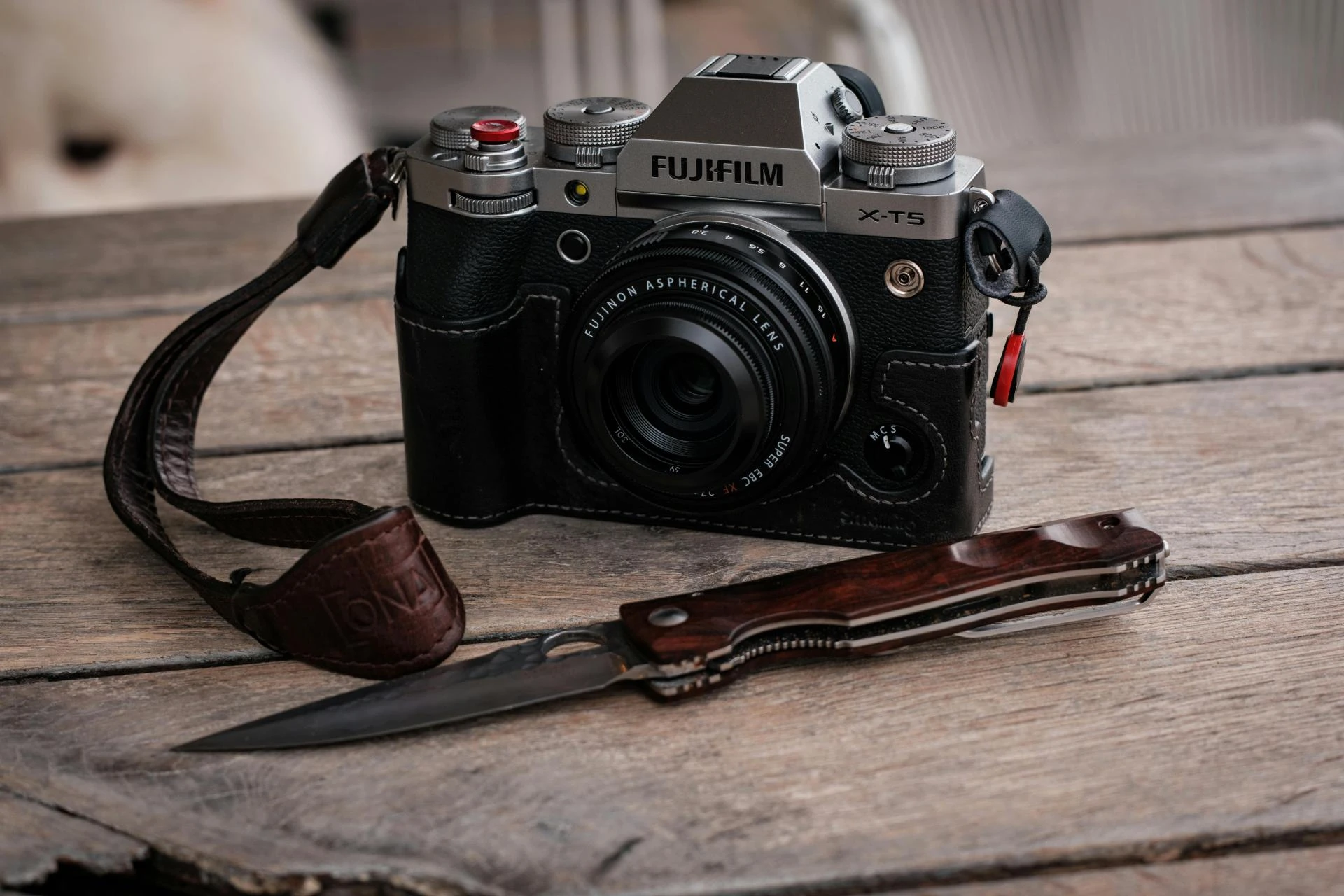 Fujifilm X-H2S Review: Stacked Sensor Performance for Hybrid Shooters