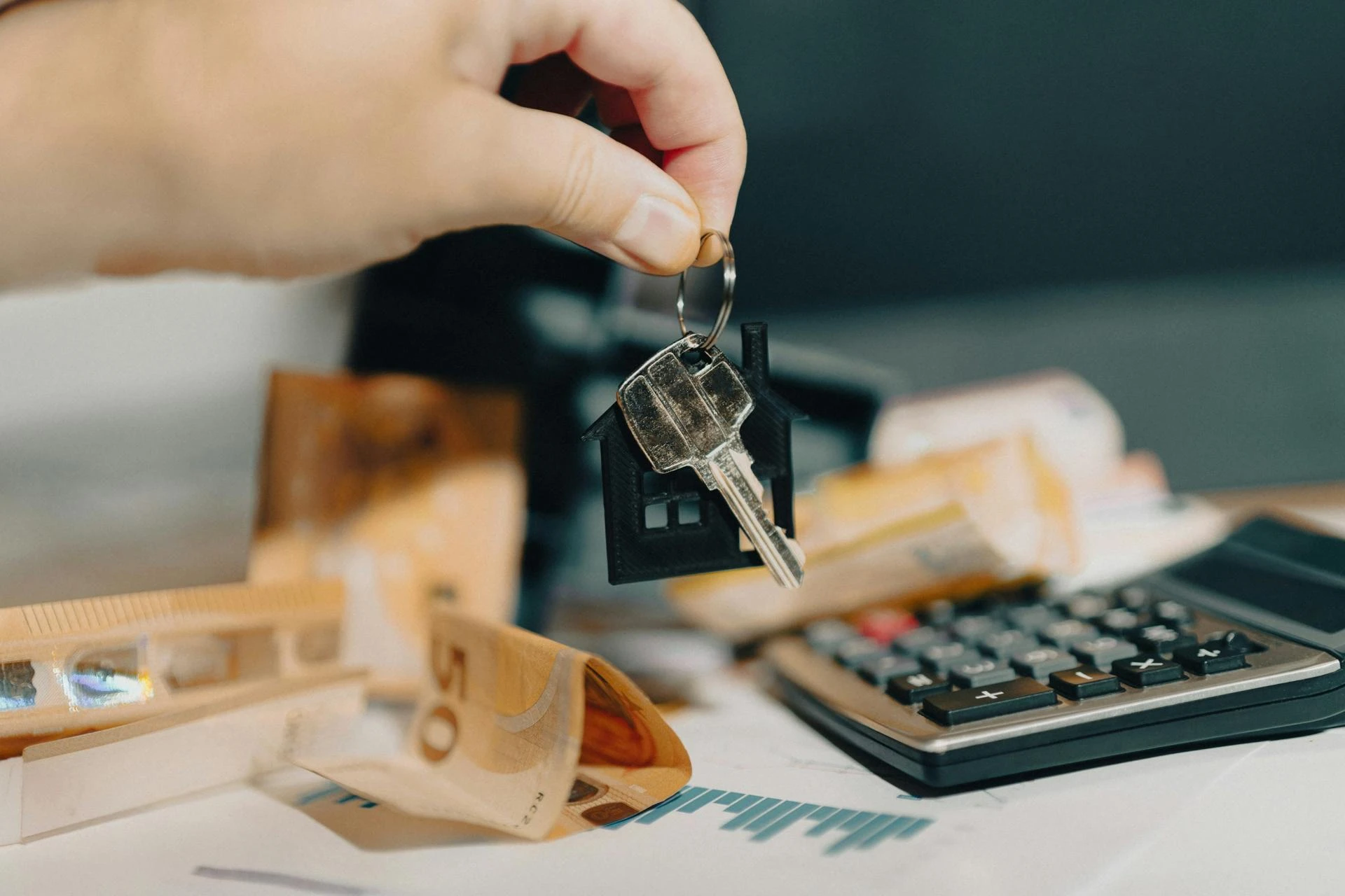 How A Mortgage Broker Helps When You Have Bad Credit?