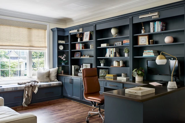 Why a Straight Computer Desk Is the Smart Choice for Minimalist Home Offices and Corporate Workspaces