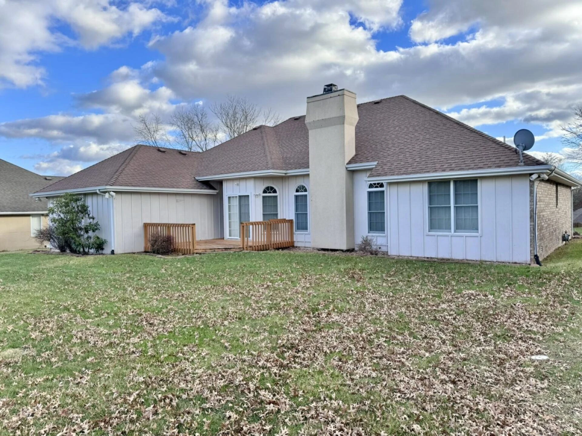 Pressure Washing in Republic, MO: Professional Exterior Cleaning That Lasts