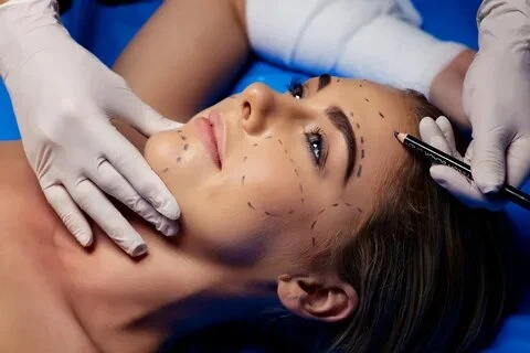 Best Cosmetic Surgeon in Dubai for Sculpted Body Results