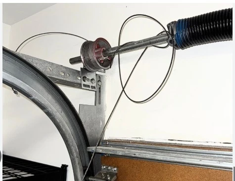 Early Warning Signs Your Garage Door Cables Need Repair in Ottawa