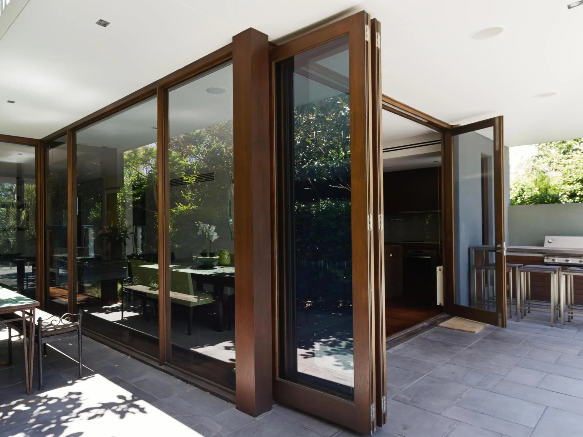 How to Choose a Trusted Window and Door Installation Company