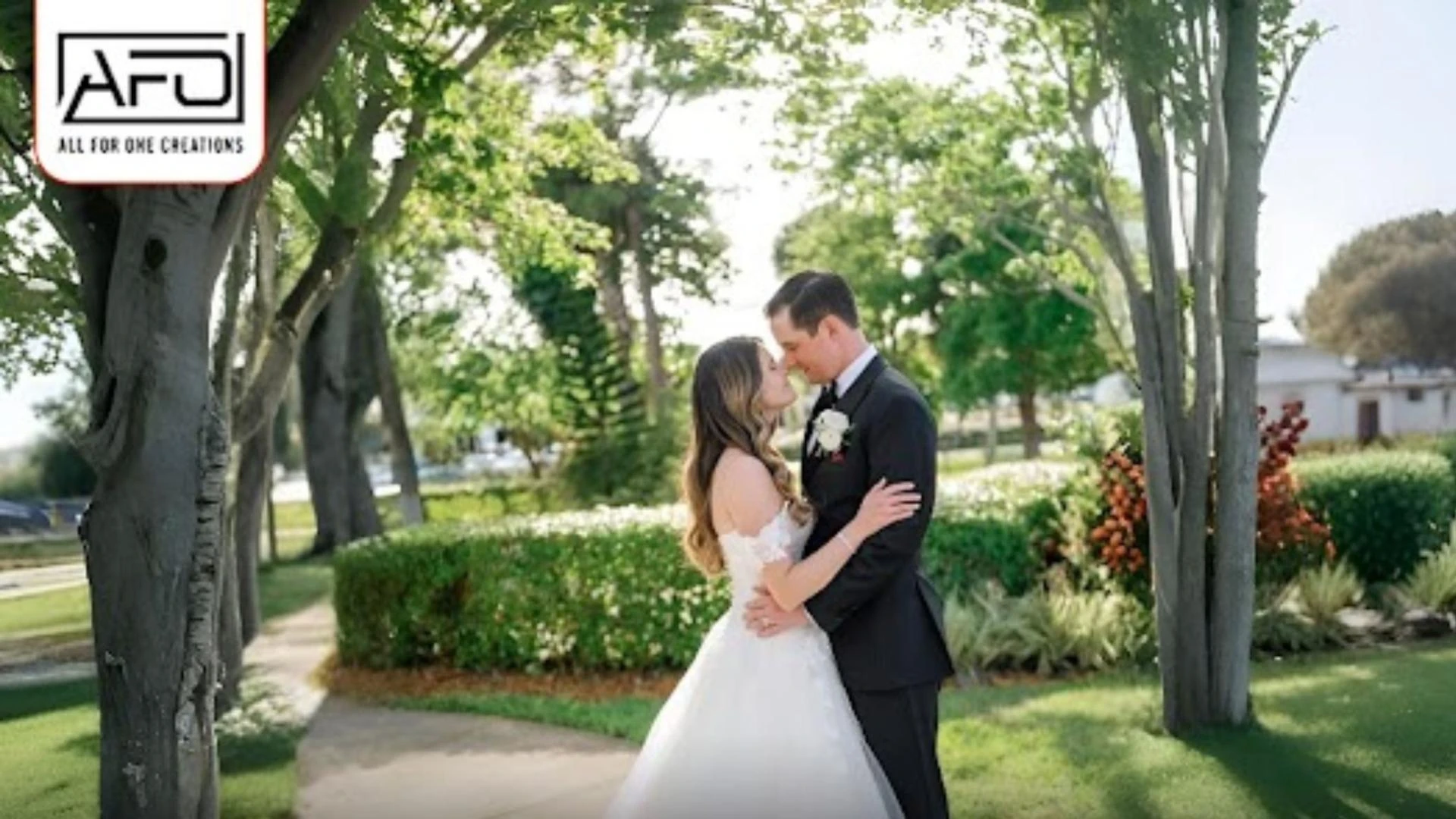 What Do Wedding Photo and Video Packages Really Include?