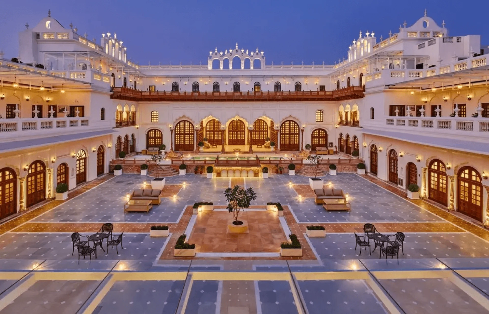 What Makes a Truly Refined Dinner Experience in Bhopal