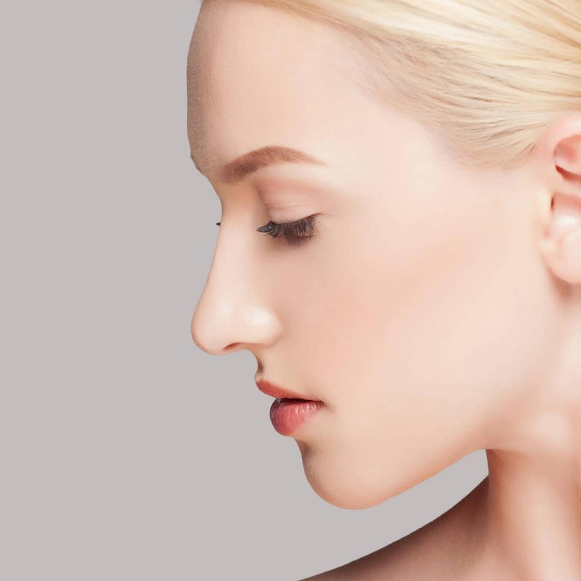 Are There Non-Invasive Ways to Test Rhinoplasty Outcomes in Dubai Before Surgery?