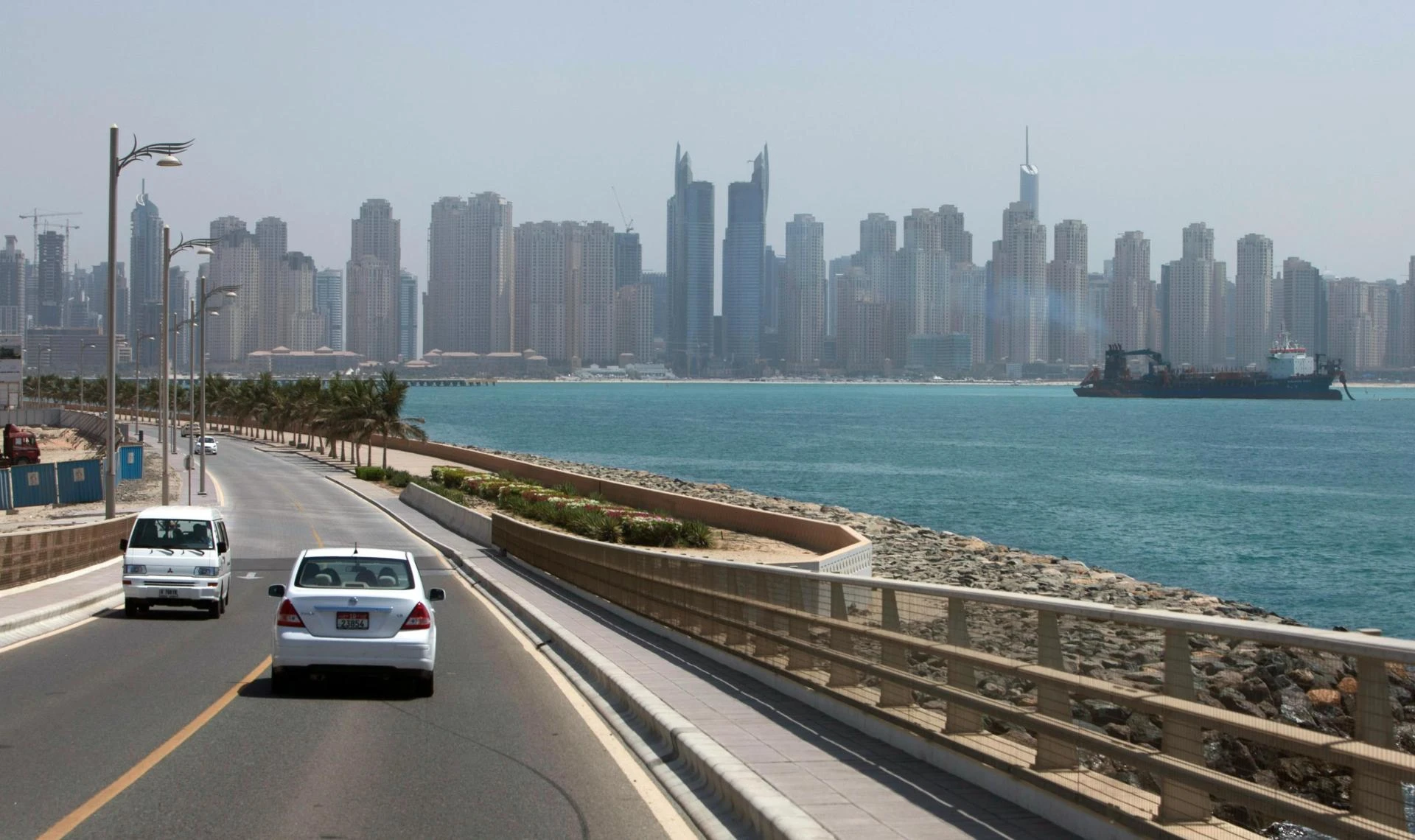 Navigating Dubai Municipality Approvals: A Guide for Businesses and Homeowners