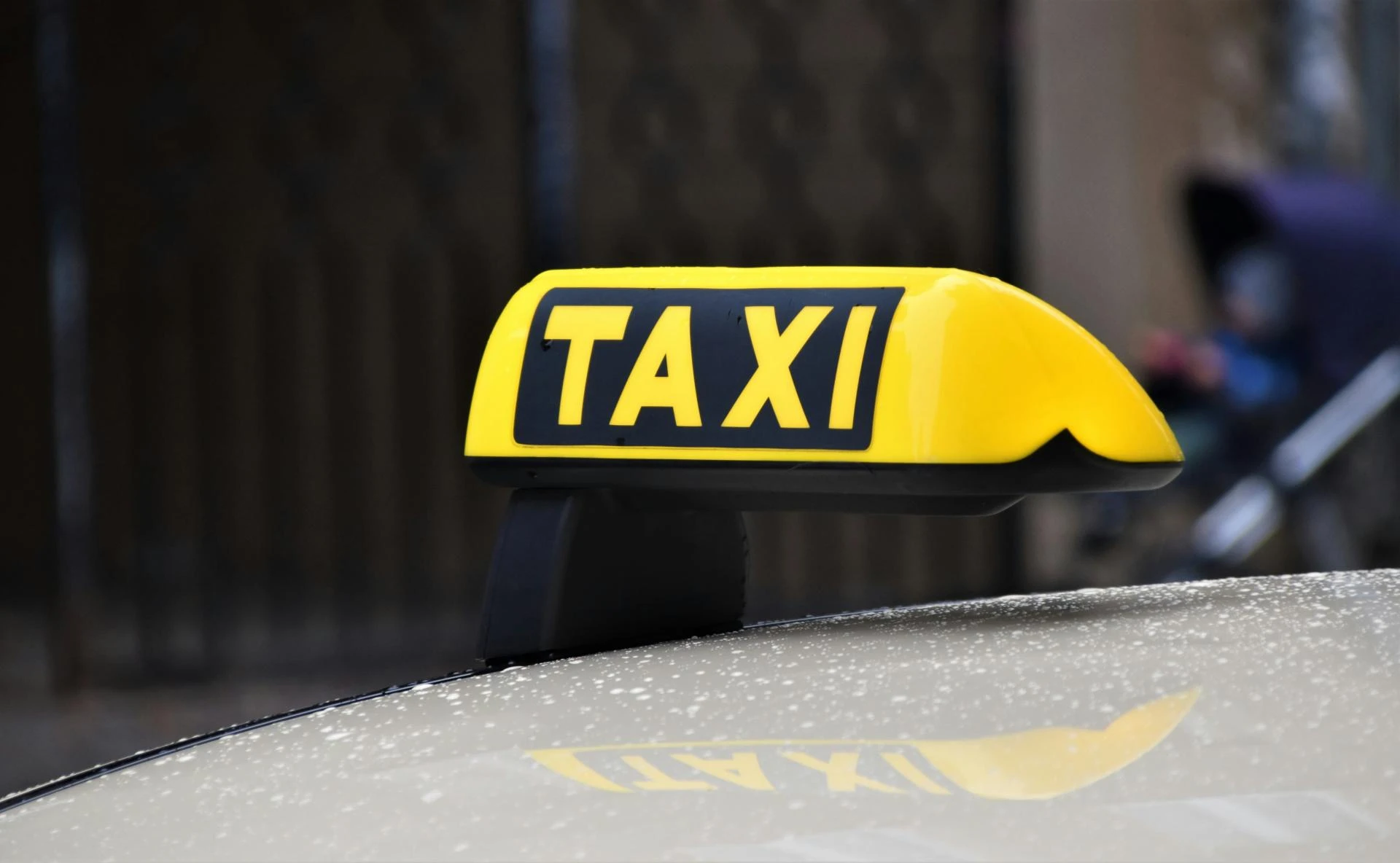 Why Modern Taxi Companies Are Moving to Advanced Dispatch Platforms