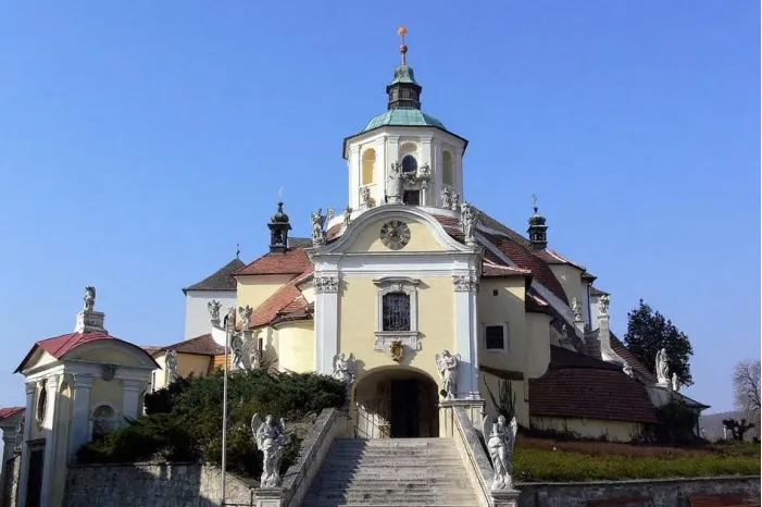 Eisenstadt Uncovered: The Best 8 Things to Do