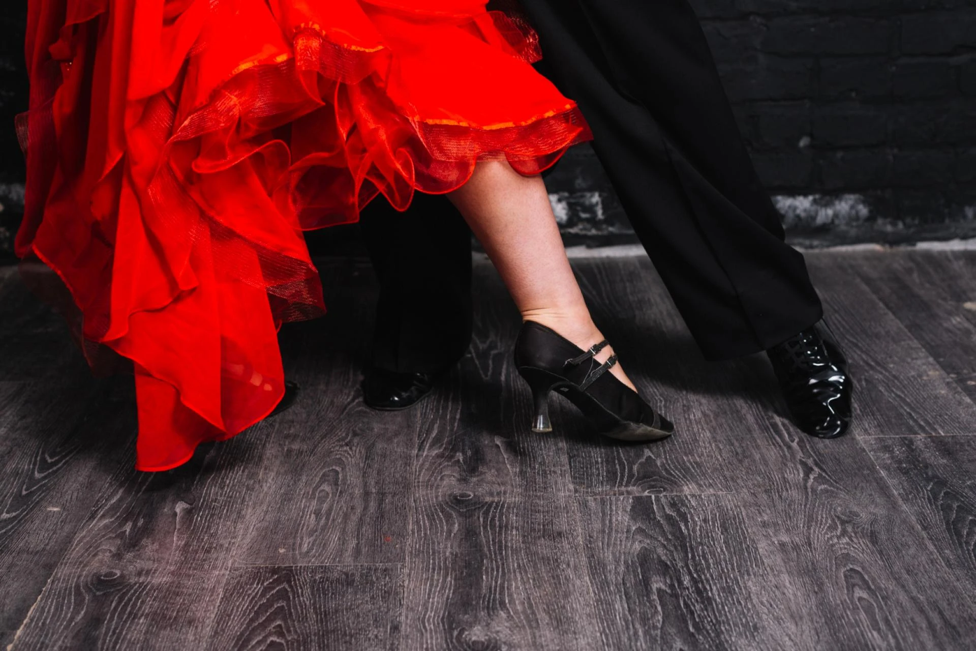 How to Choose the Right Dance Heels for Women: Comfort, Balance, and Style Explained