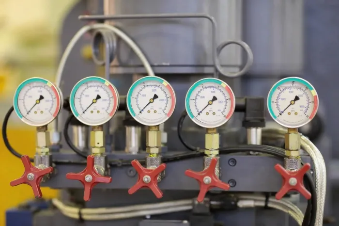 What Is the ASME B40.100 Standard for Pressure Gauge Calibration?