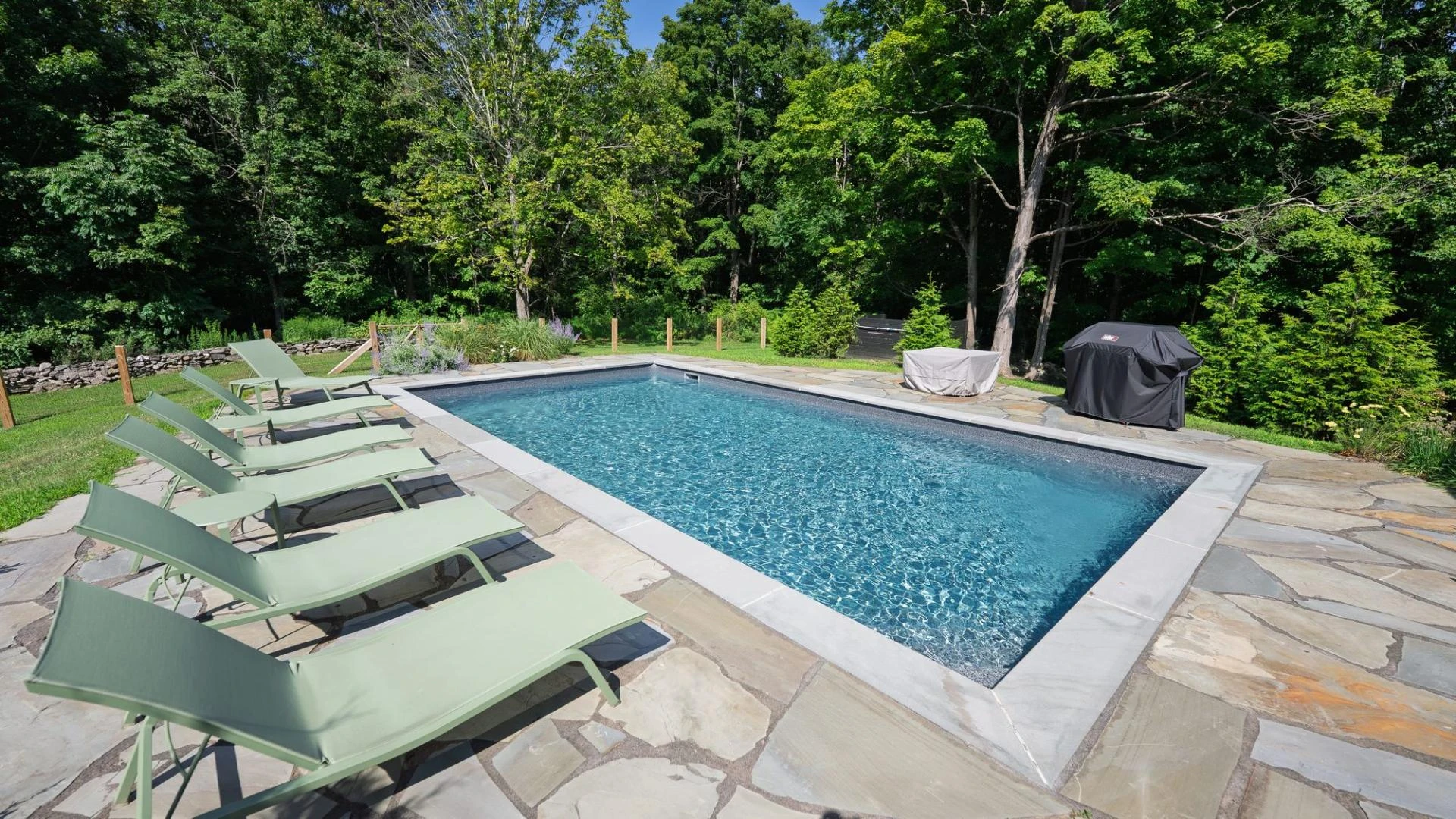 Commercial Pool Companies & Pool Service Levittown: Complete Guide to Professional Pool Care