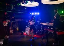 Musik für Firmenanlass – Mit der Replay Band zum perfekten Event