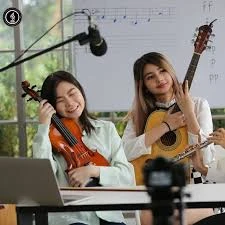 Leading Trends Shaping the Future of Online Music Classes Globally