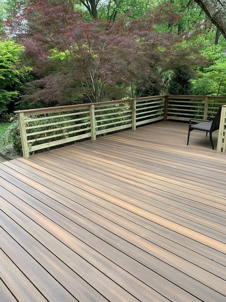 How Deck Contractors Transform Outdoor Living Spaces