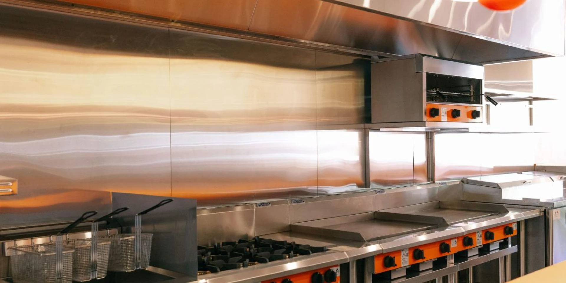 How to Choose a Commercial Gas Cooktop Online
