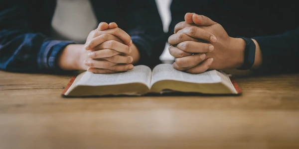 How Do Faith-Based Counseling Services Guide You Through Stress and Anxiety?