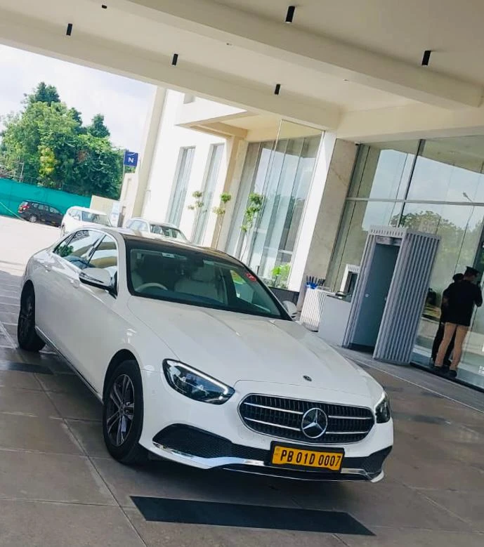 24/7 Chandigarh to Jammu Taxi Service - RS Taxi Service