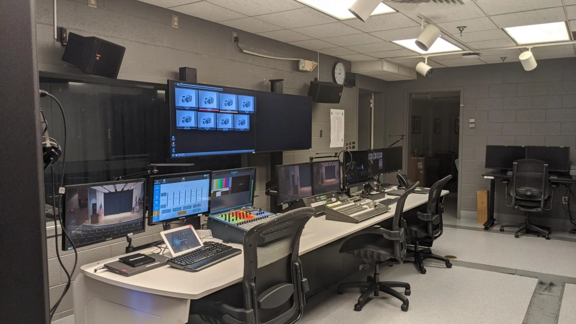 Securing Communication: The Future of AV Solutions in Military & Government Operations