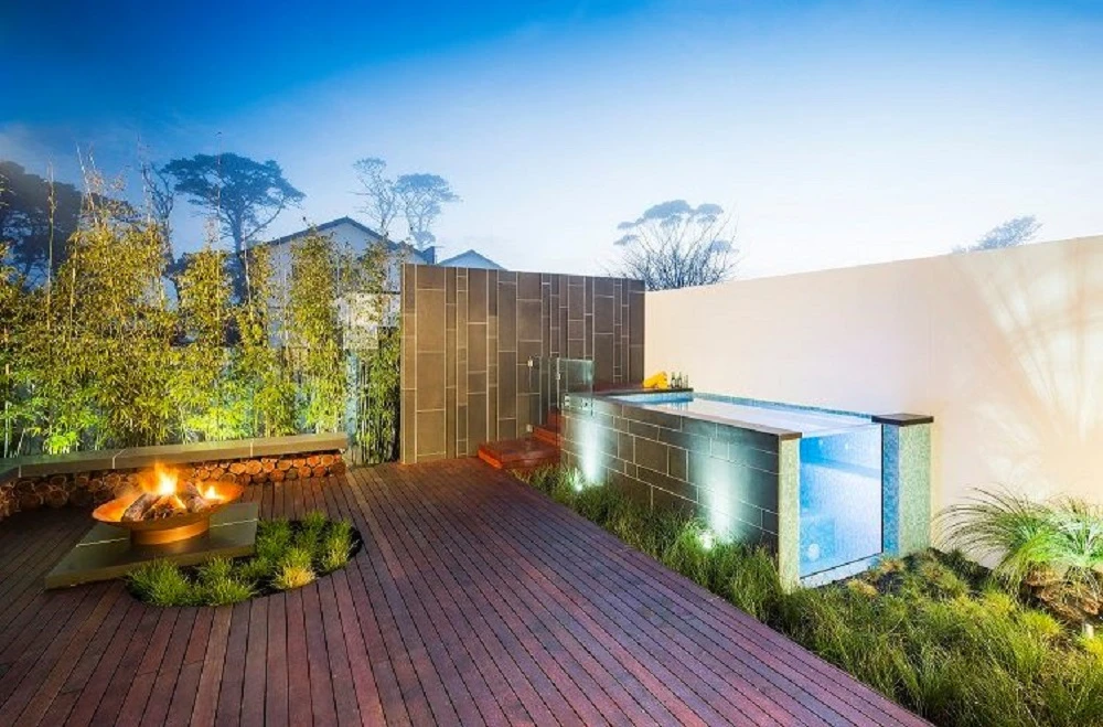 Bluestone Pavers vs Endicott Crazy Pave: Which Is Better for Your Outdoor Project