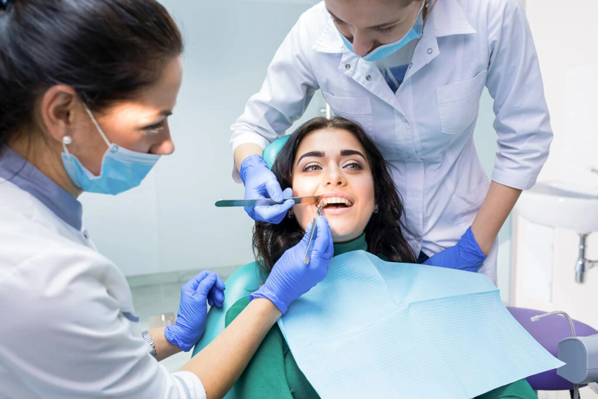 Choosing the Right Dental Clinic for Your Family