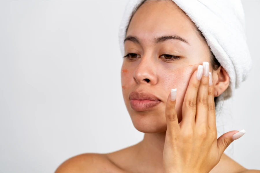 Night vs Day Use of Kumkumadi Oil for Acne-Prone Skin