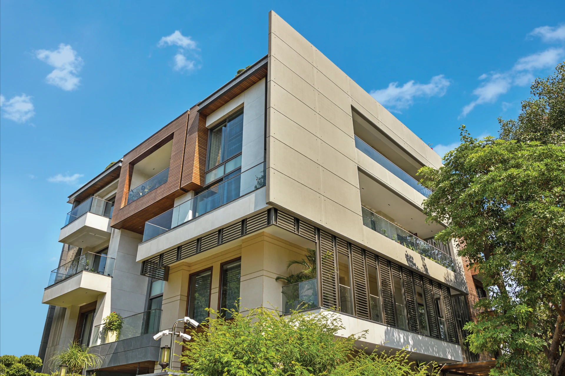 Facade Design for Homes: Selecting the Right Style as per Climate