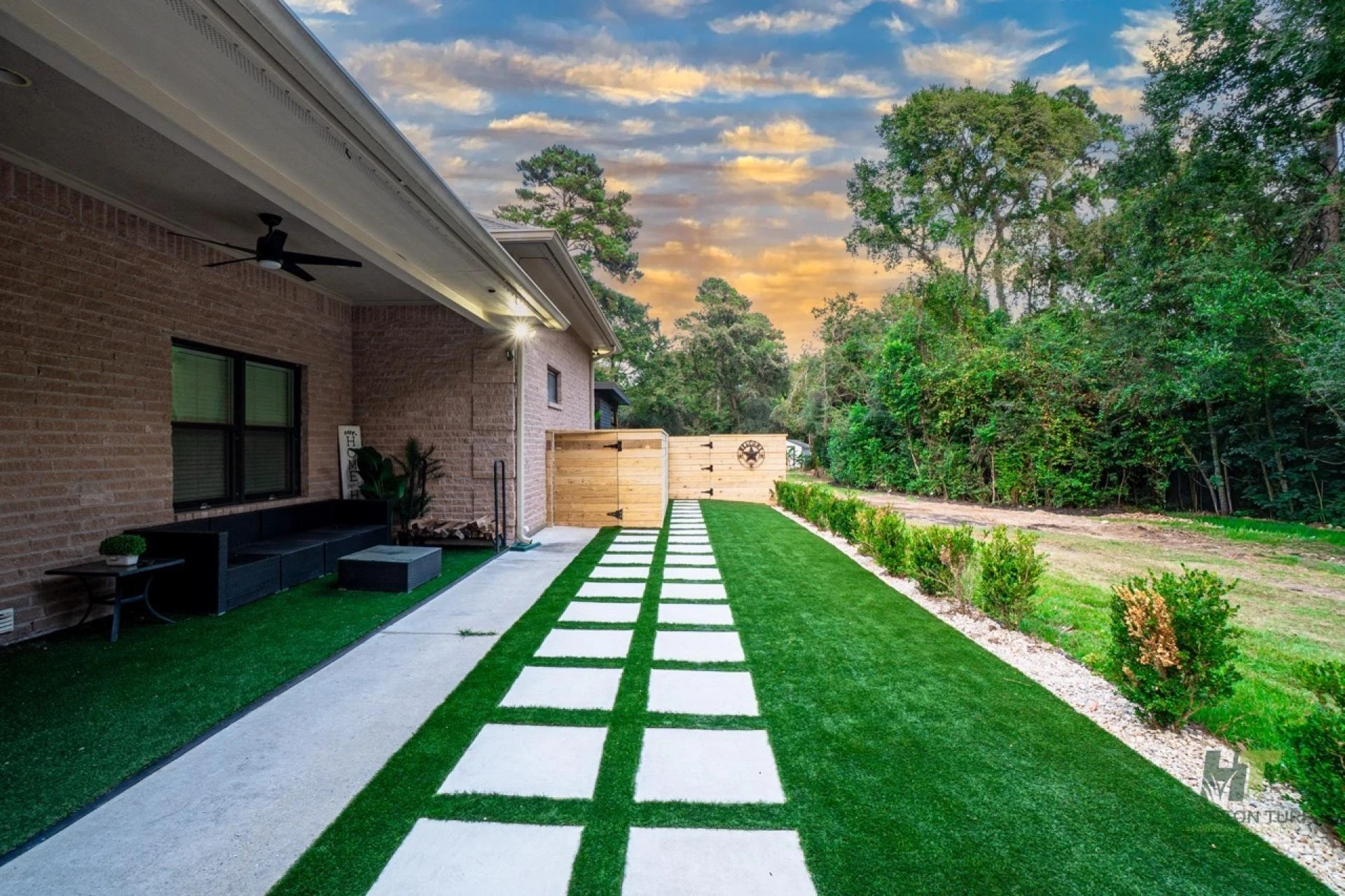 Houston Artificial Turf Installation: Redefining Outdoor Living