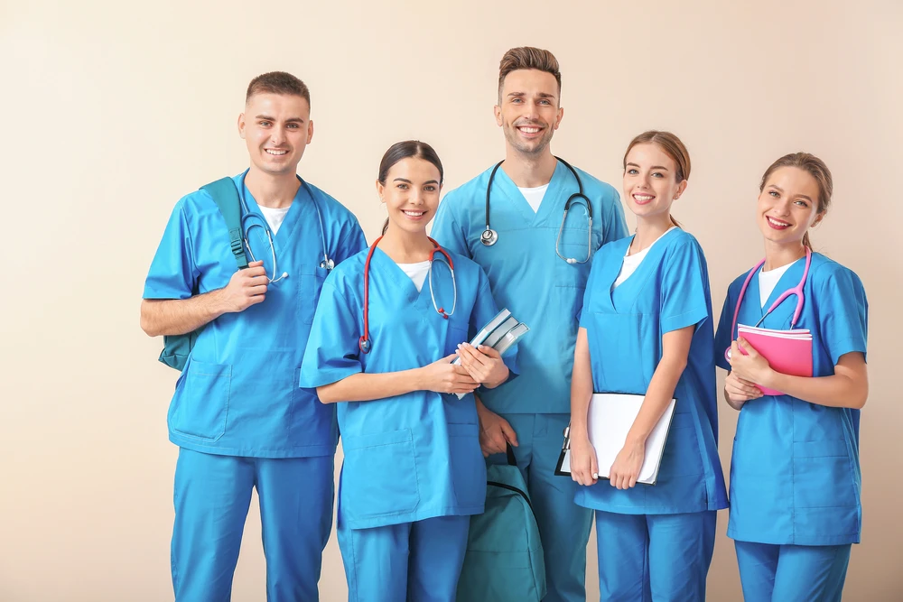How an Online CNA Prep Course Opens Career Opportunities in Florida?