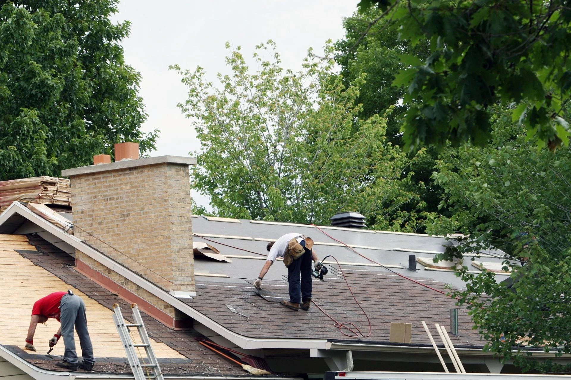 11 Roofing Installation Mistakes Homeowners Should Avoid