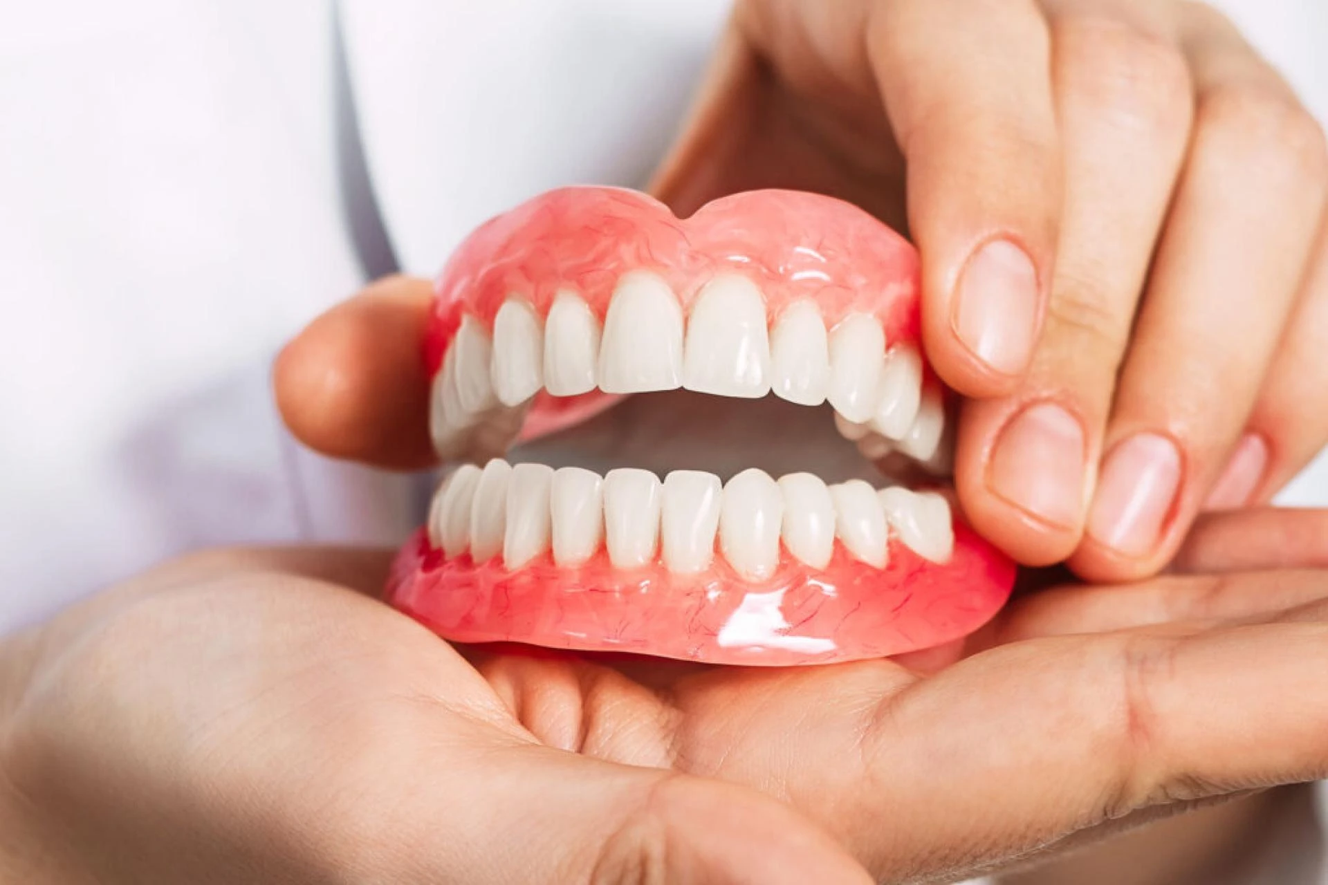 What Factors Affect Dentures Cost in Bilaspur?