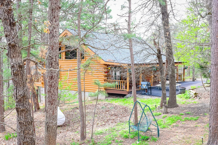 Get Luxury Vacation Cabins in Table Rock, Missouri