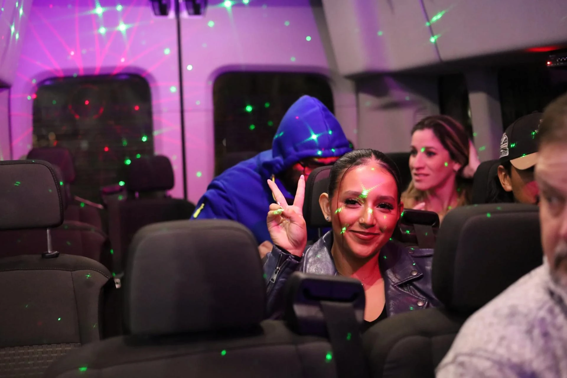 Rideshare in Fortworth: The Smarter Way to Move Your Crew in Style