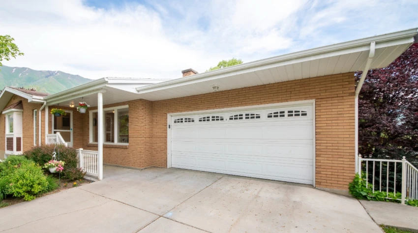 Best Garage Door Services in Magnolia for Fast, Reliable Repairs