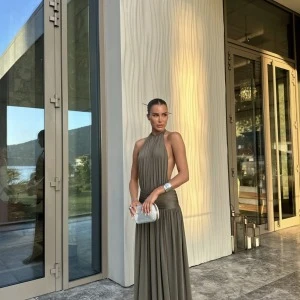 The Smart Way to Shine: Why Dress Hire Is the Ultimate Style Solution