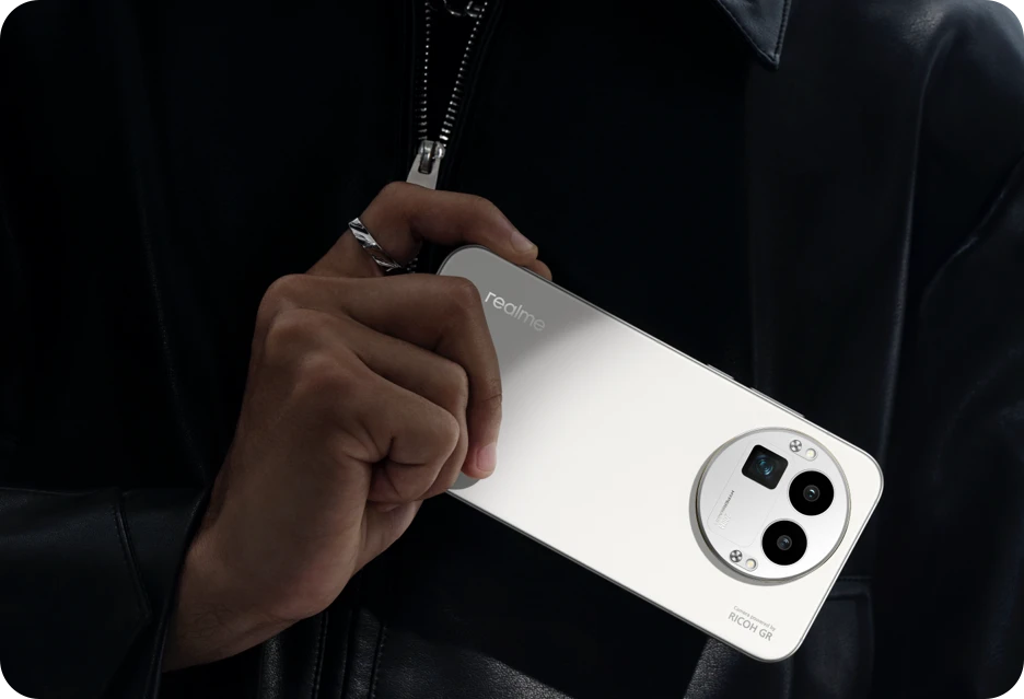 Realme GT 8 Pro Features Explained: Flagship Processor, Display, And Charging