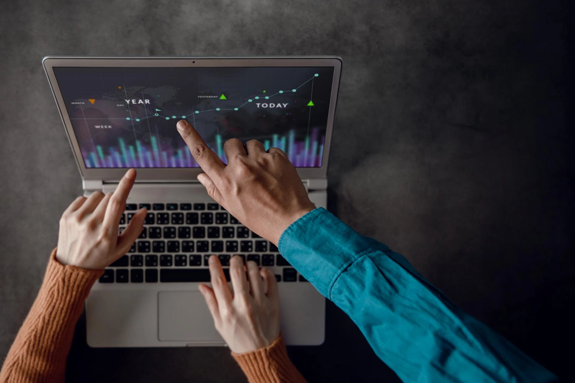 Manual Trading vs Automated Trading (2026 Guide)