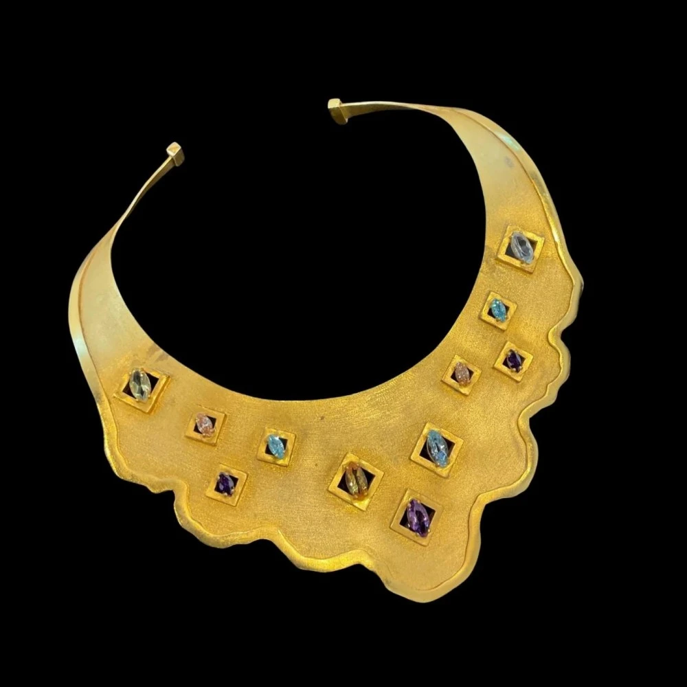 How Does Handmade Jewelry in Lebanon Reflect Cultural Heritage?